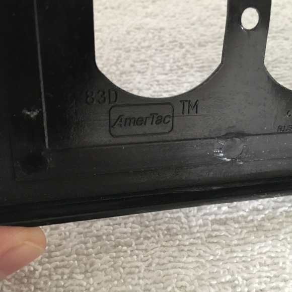 Amertac Metal Outlet Cover Plate Modern Design - Picture 3 of 3